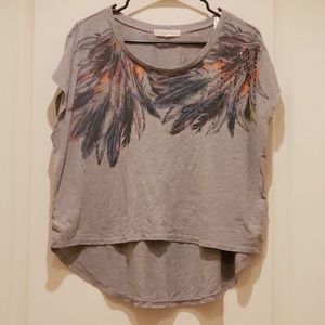 High/low grey crop top with feather pattern